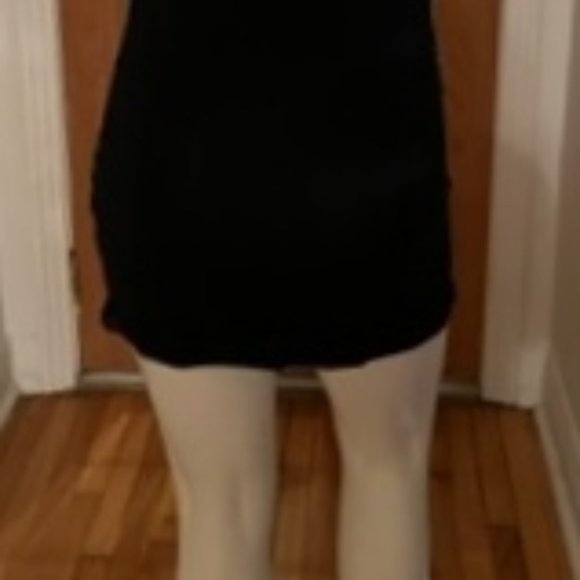 Mini robe multi-couleur en paillettes.  Grandeur small. - Picture 4 of 5